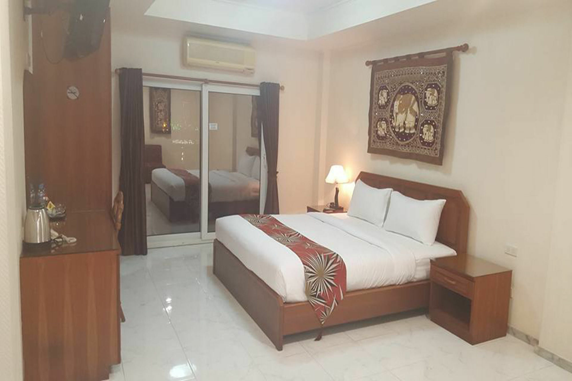 Hotel The Chillax Pattaya Zewnętrze zdjęcie